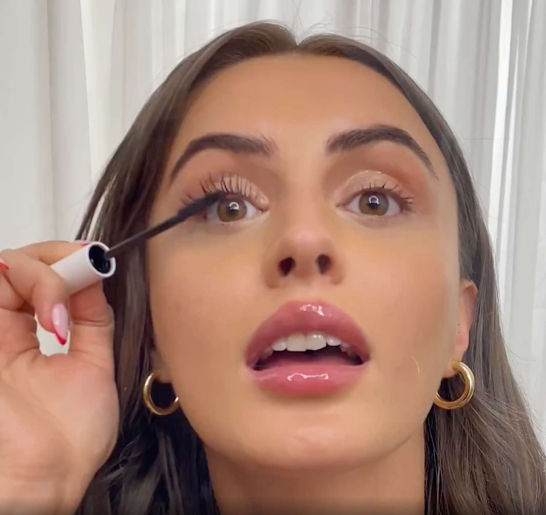 BLACK CARD MASCARA video